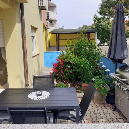 Apartamento Apartman Nada Ližnjan Exterior foto